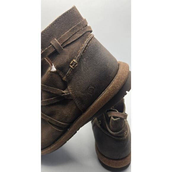 Born Tarkiln Ladies Ankle Boot Distressed Brown Size 9 - Picture 8 of 13